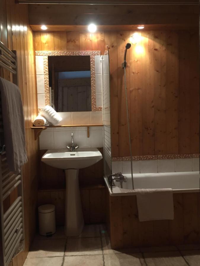 Paisible Chalet Montagne Avec Option Jacuzzi Séez Exterior foto